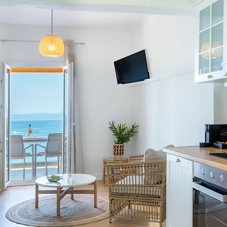 Natalia Appartement Kalámi